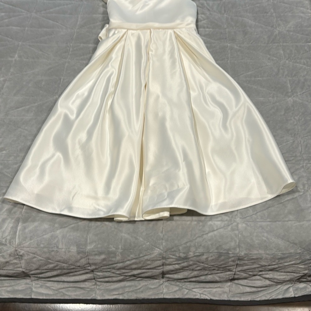 Adele Elegant White Kids Dress  size7-8 - Picture 4 of 10